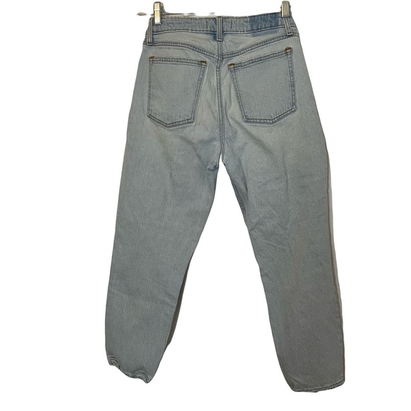 ABERCROMBIE & FITCH Curve Love High Rise Mom Jean Sz 28/6 Distressed Light Wash - Picture 3 of 8